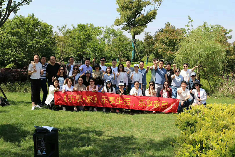 海創(chuàng)集成墻面.jpg